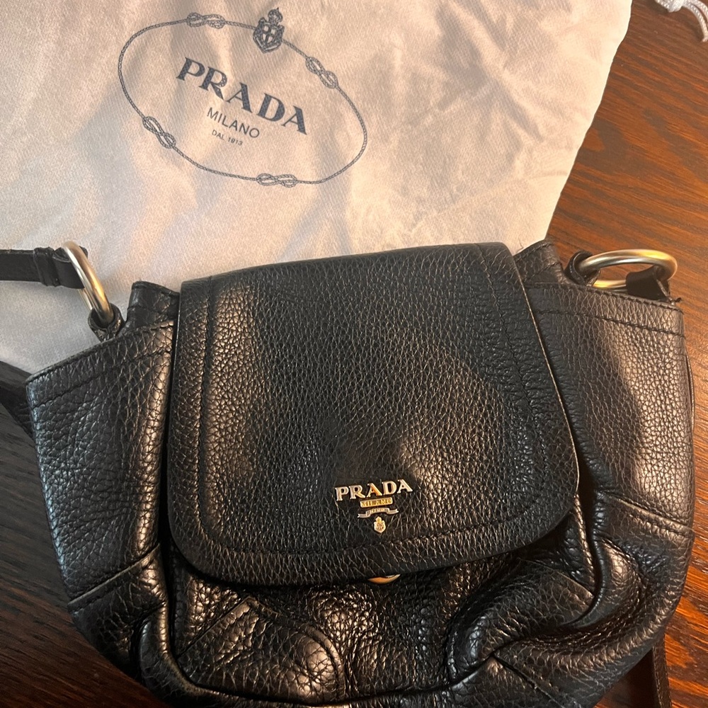 💯 Prada Black Leather Handbag - Picture 16 of 16